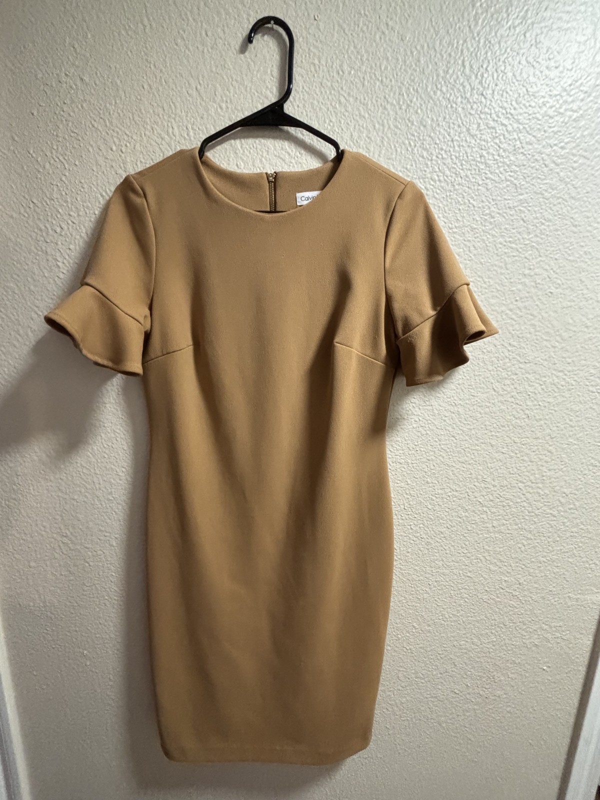 Calvin Klein Women’s Sheath Dress Tan Size 6 Short Sleeve Ruffle Back Zip