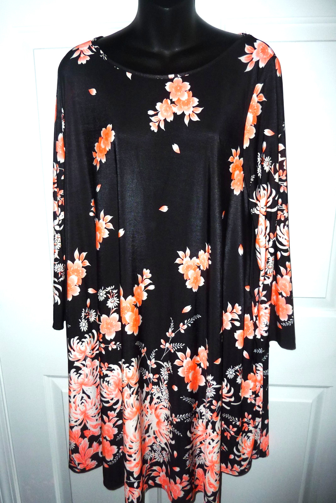 NWT Emetla Boutique 3/4 Sleeve Black Cherry Blossom Poly Spandex Dress 3X