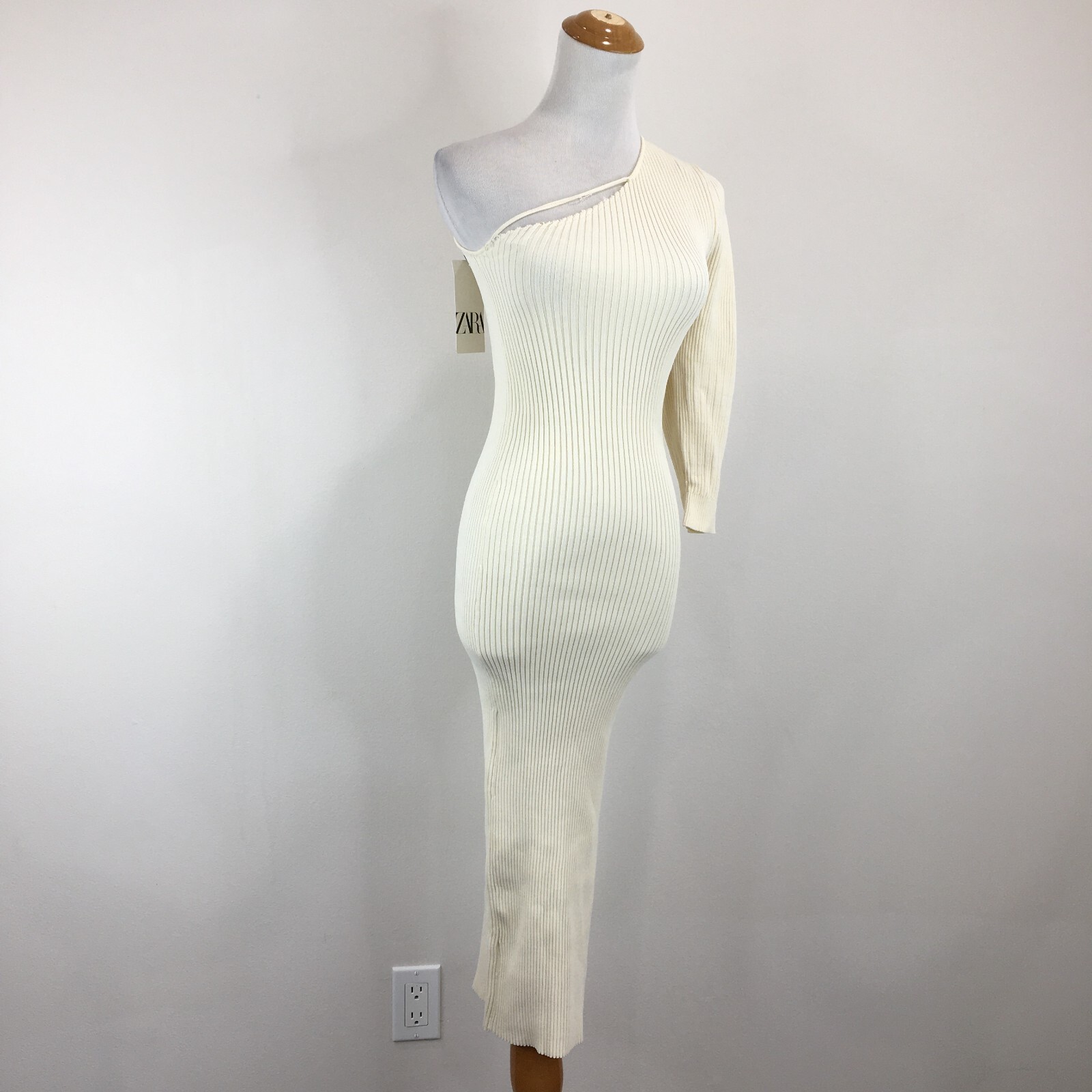 NWT ZARA Cream/Ivory Ribbed Stretch Knit One Sleeve Fitted Dress Womens sz XS