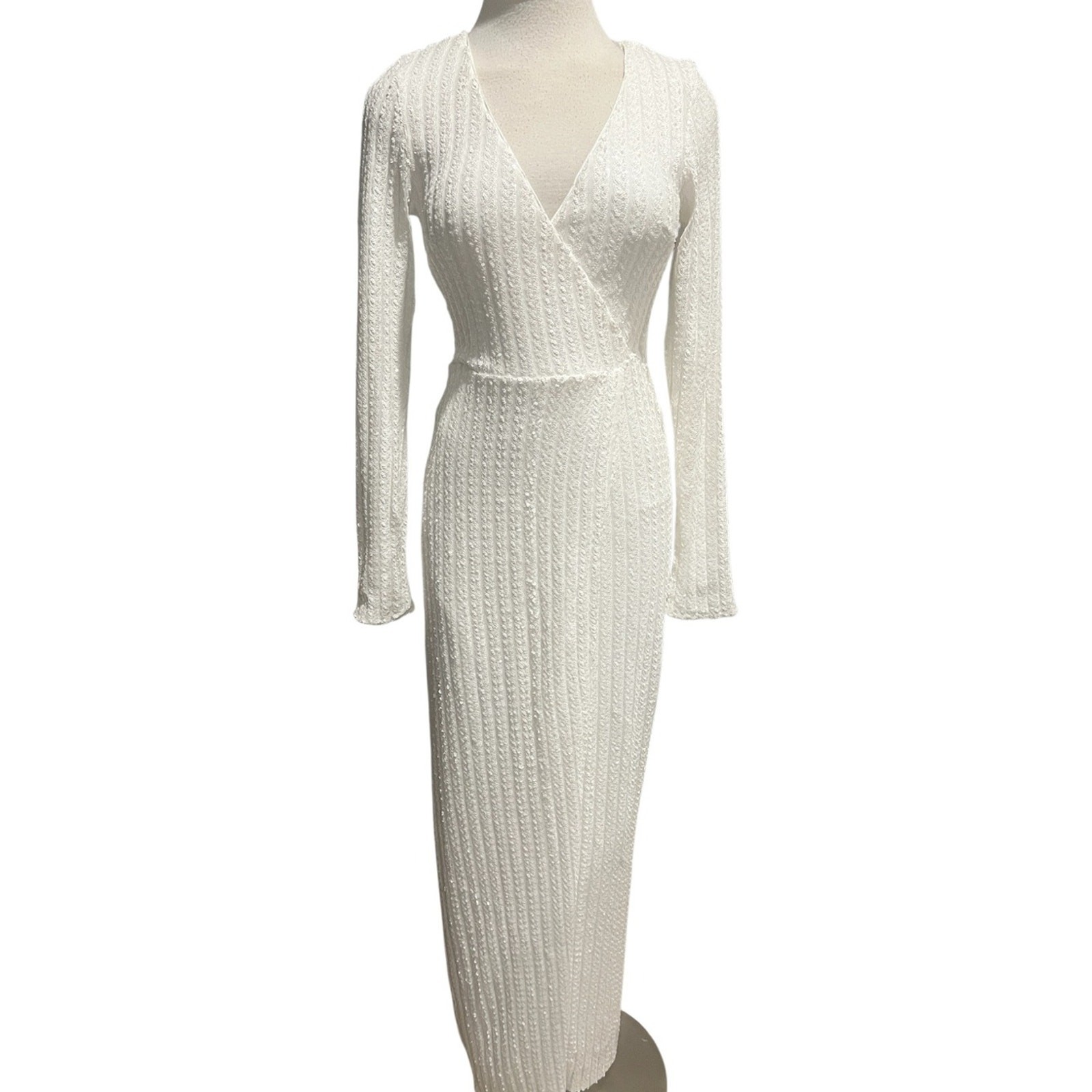 Lulus Love Lasts Forever White Sequin Long Sleeve Maxi Dress Size XS NWT