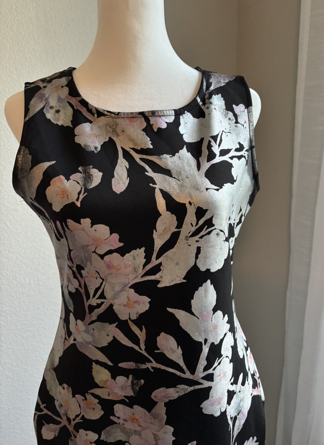 Olivia Matthews Sheath Dress Black Silver & Floral Print Size Medium Classy Glam