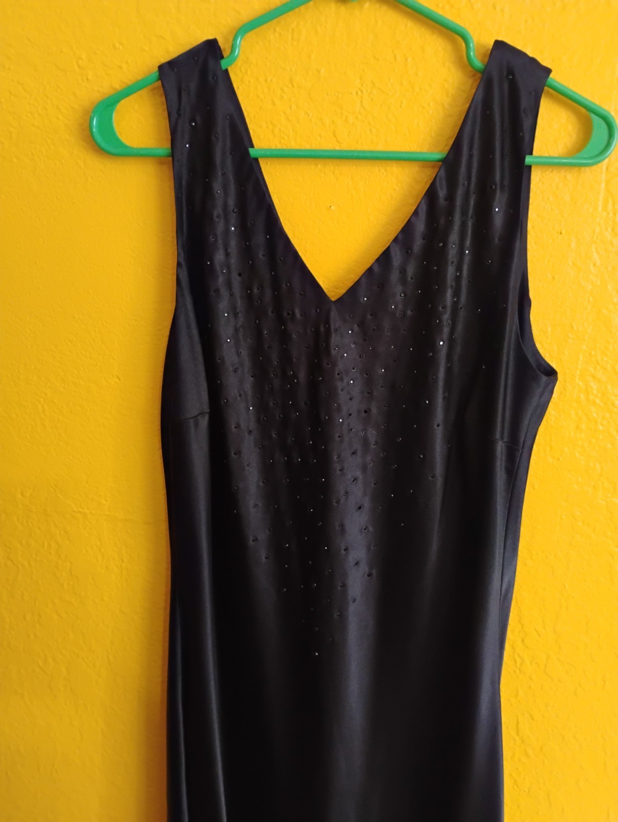 Amanda Smith Long Sleeveless V-Neck Black Satin Dress Rhinestones Womens Size 14