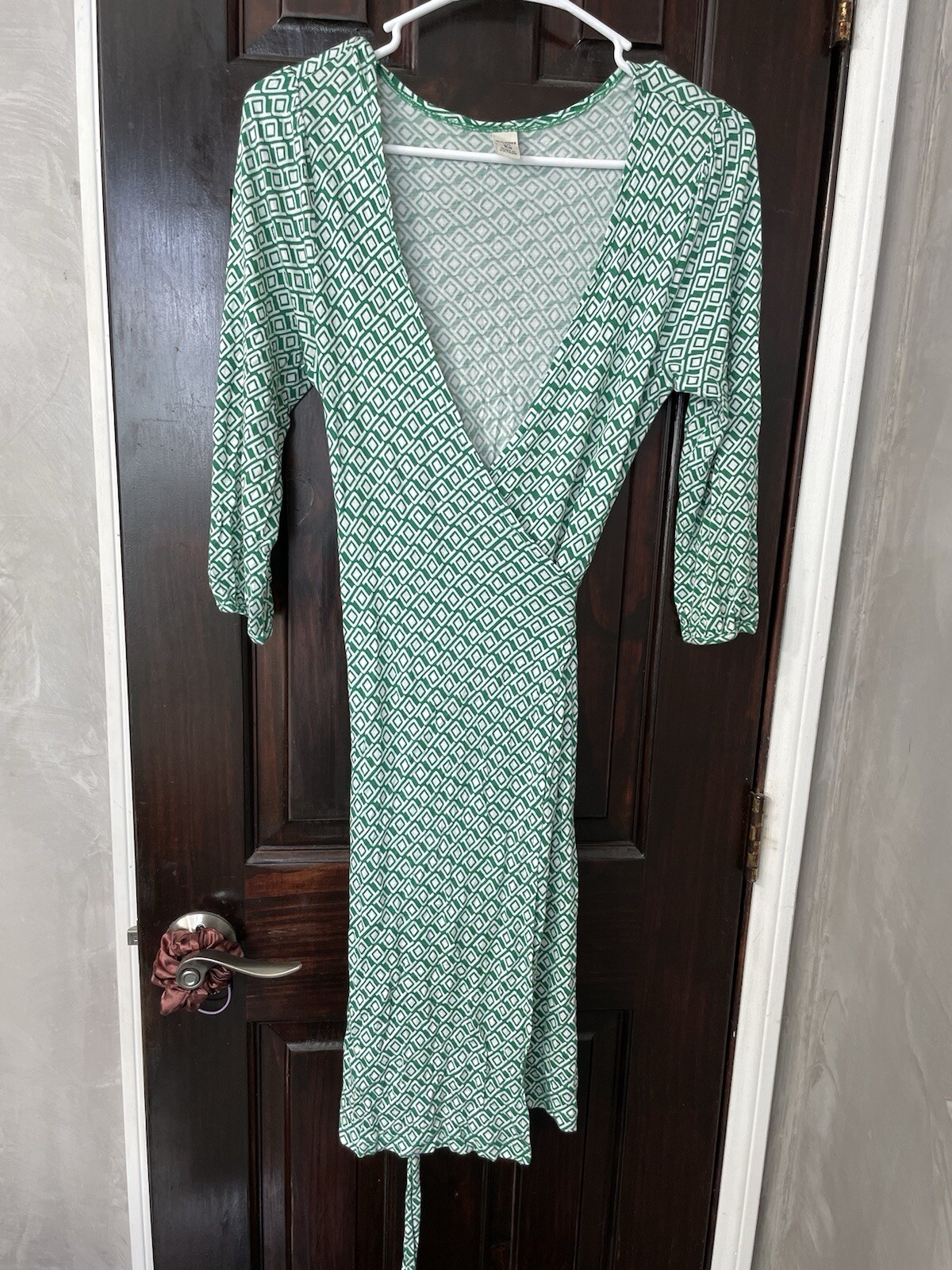 Old Navy Green And White Wrap Dress Size XS Classic Comfortable