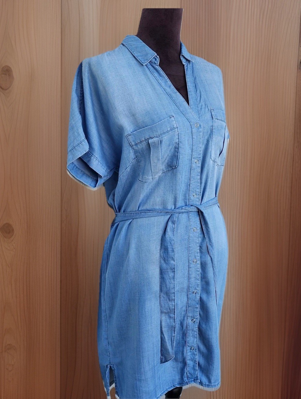 H&M Denim Women’s Dress Blue Denim Snap Buttons Short Sleeve Tie Sz 6