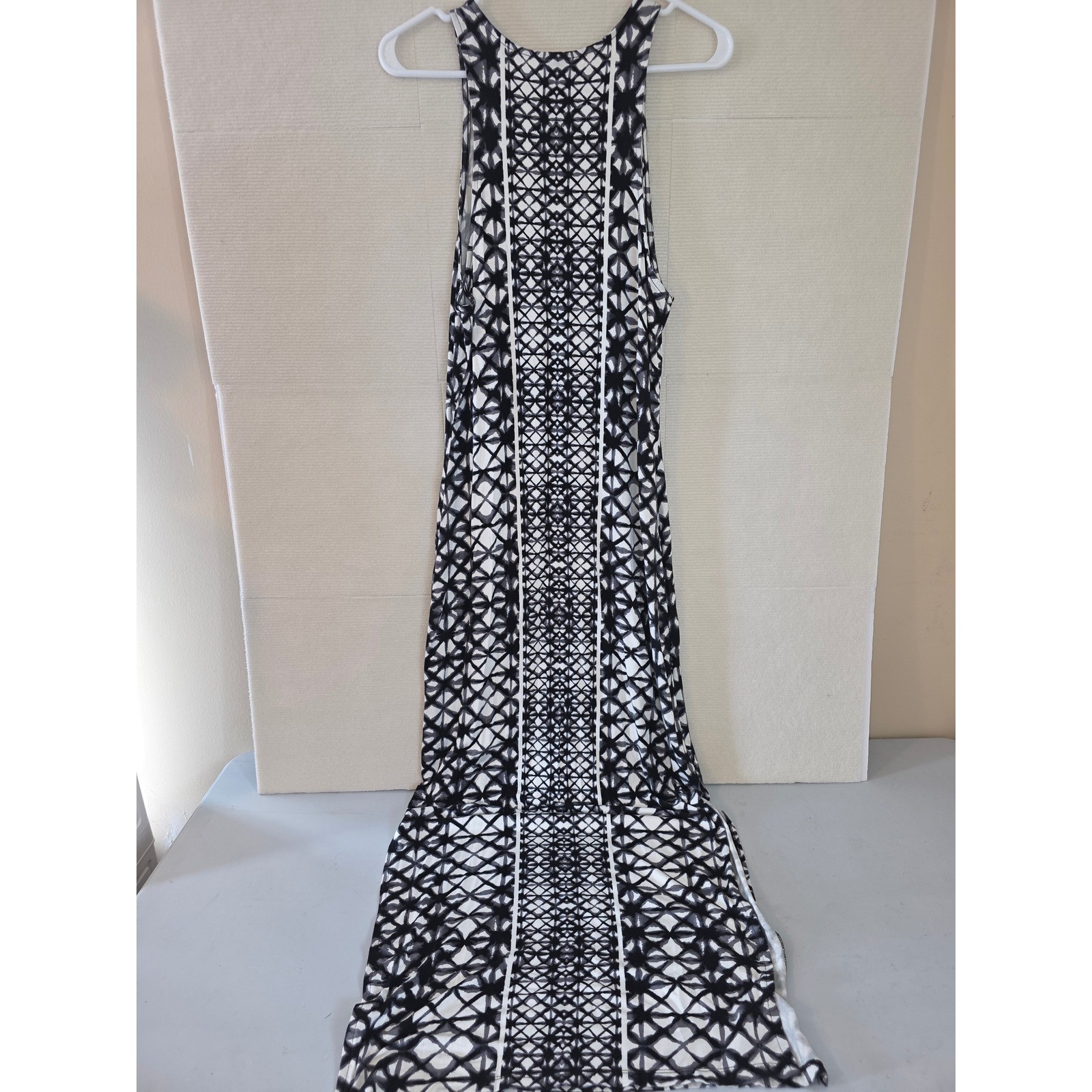 Mossimo Womens Black White Geometric Print Maxi Dress RacerbackSleeveless Size M
