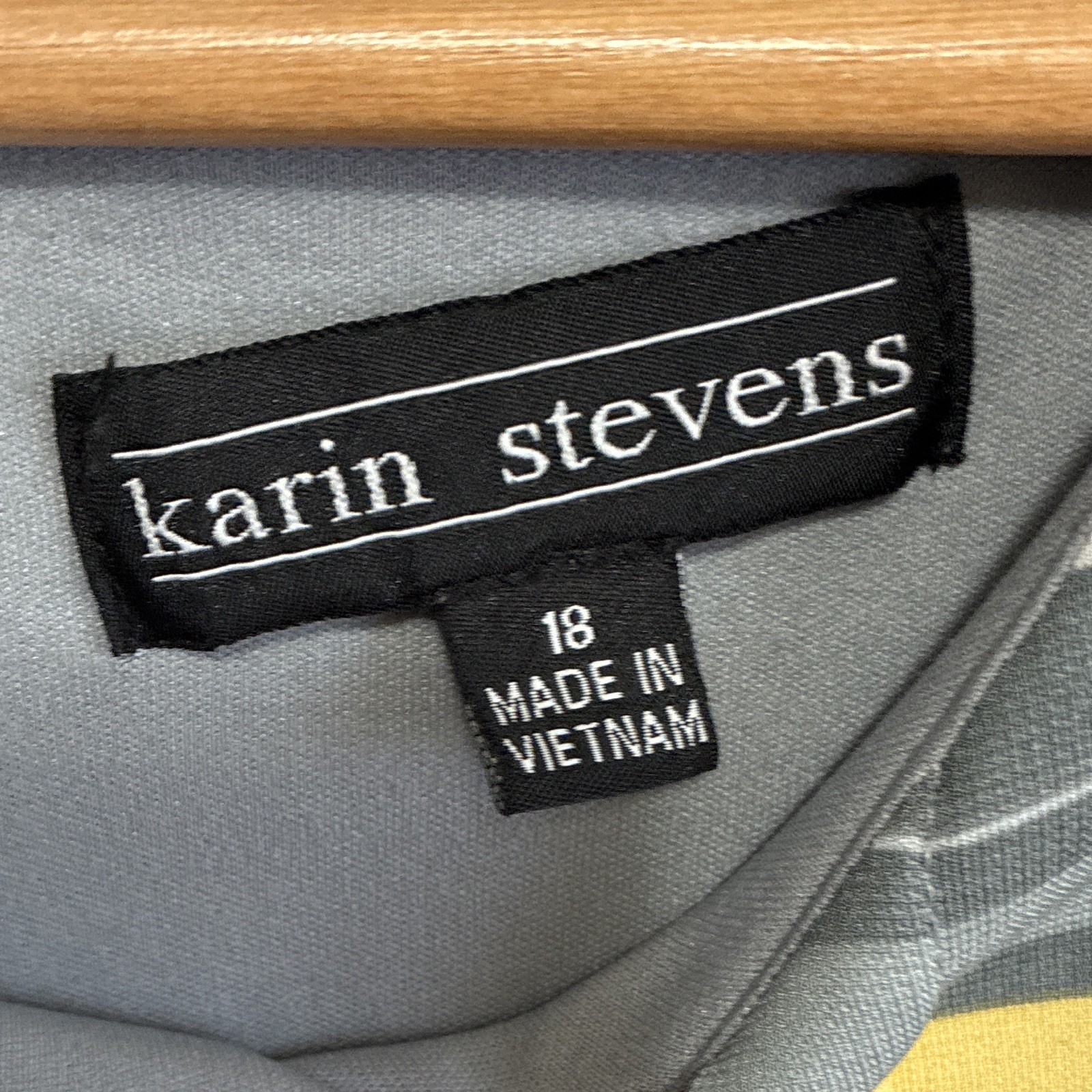 Karin Stevens Gray Yellow White Striped Sheath Dress 18 Knee Square Neck Knit
