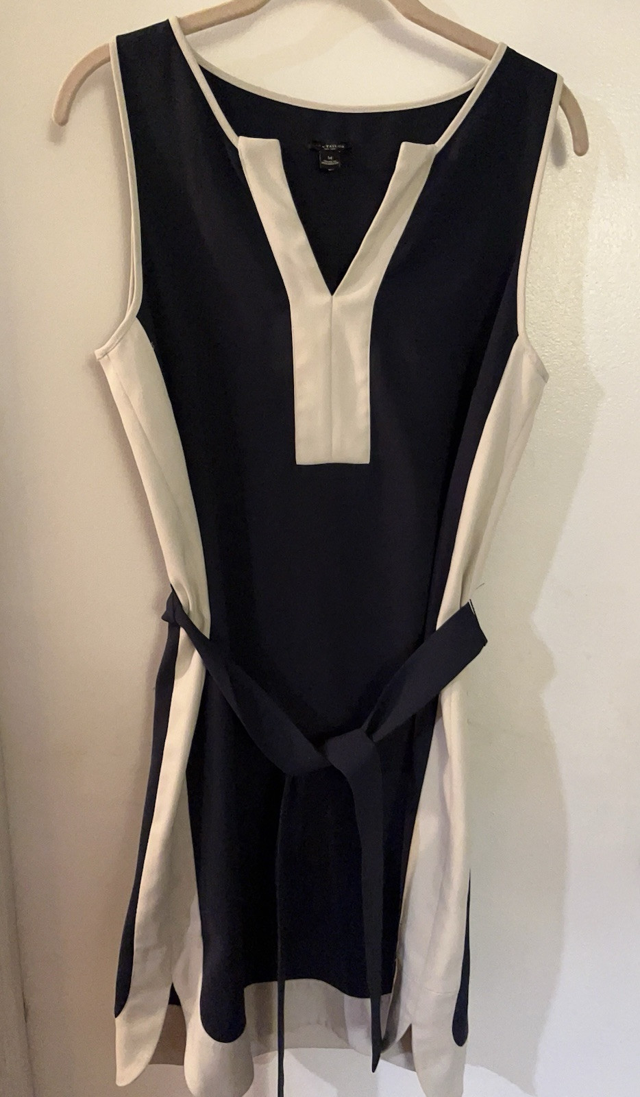 ANN TAYLOR Dress Sheath Sleeveless Navy Cream Trim Belt. Size-M