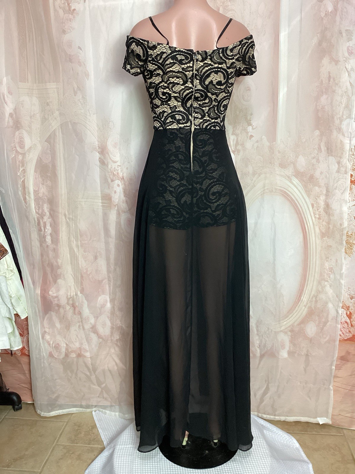 B. Darlin Off Shoulder Black Lace Sweetheart Neck Slit Long Skirt Shorts
