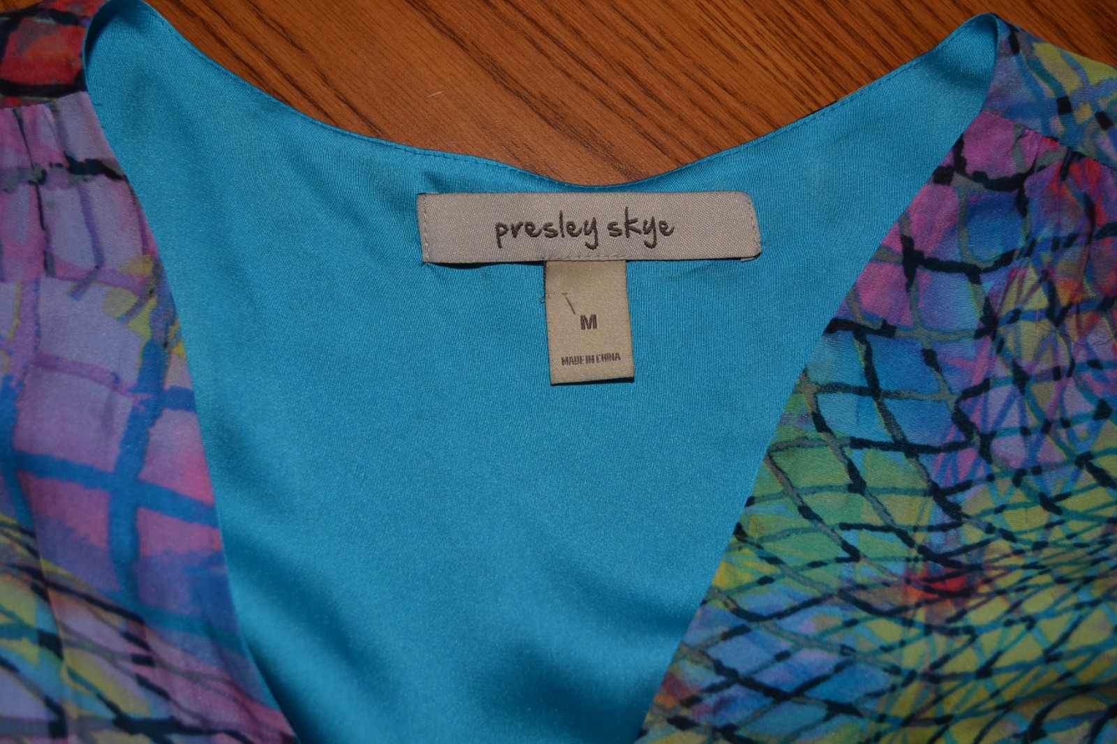 Presley Skye Mosaic Tile Print Faux Wrap Flutter Sleeve Colorful Silk Dress sz M