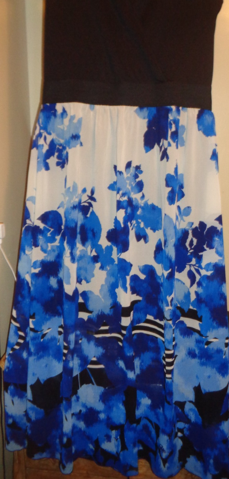 SIGNATURE COLLECTIONS BLACK/BLUE FLORAL JERSEY/ CHIFFON MAXI DRESS NEW SZ L