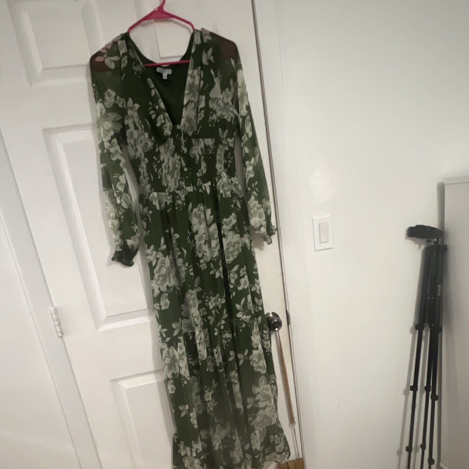 Women’s Floral Print Sleeveless Dress Size Medium