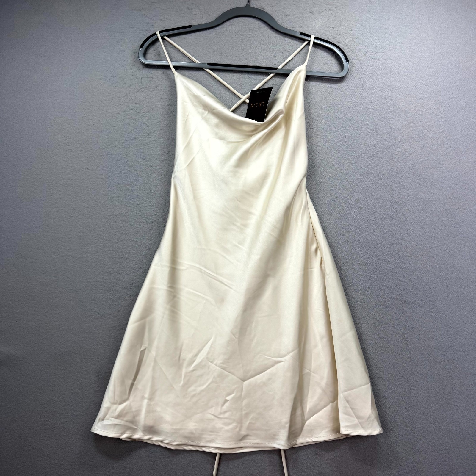 Le Lis Harmonist Mini Slip Dress Womens Medium Cream Satin Side Zip Strappy Back