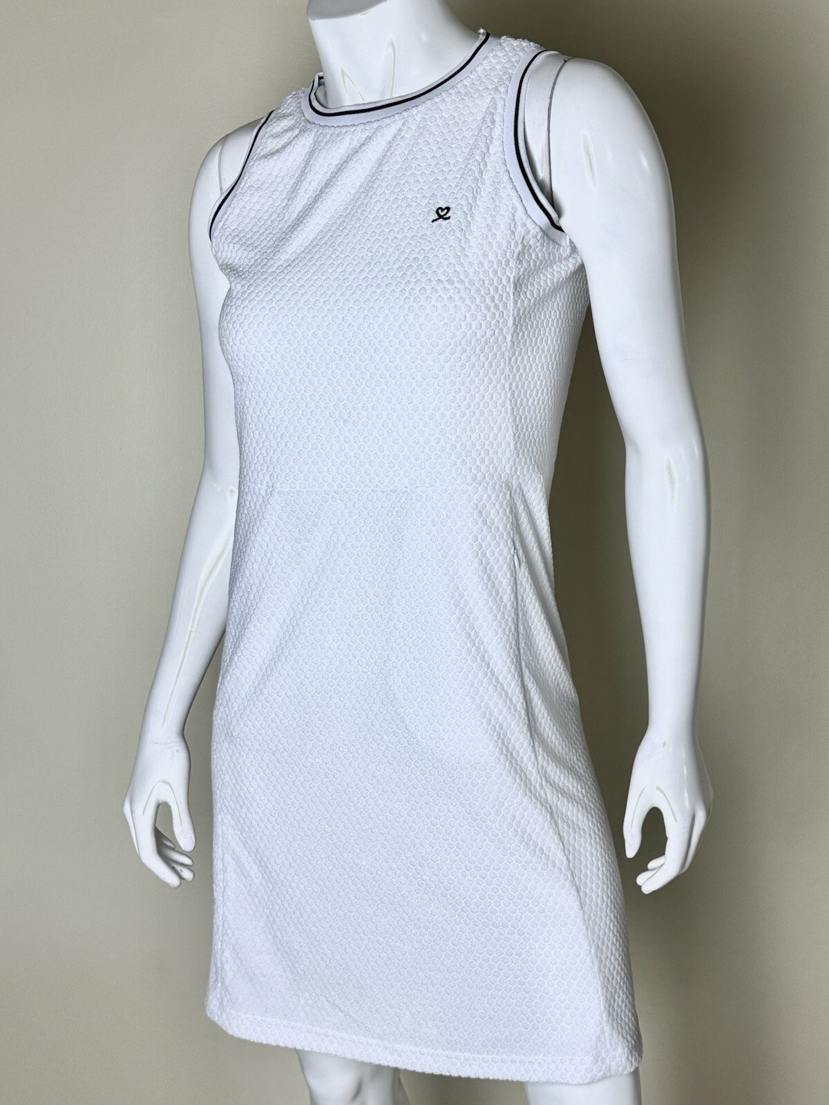 Daily Sports Women’s Golf Dress w/Shorts White Sz S. (18)