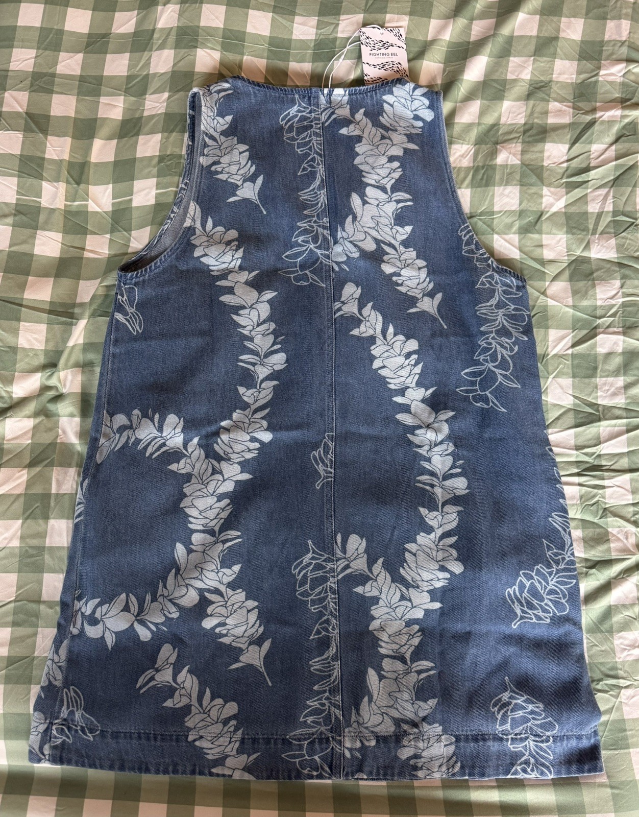 FIGHTING EEL, Dress Vera – Dark wash, plumeria lei. Sleeveless, V-neckline.