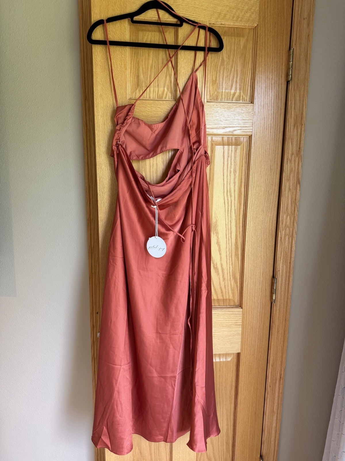 Petal & Pup Forelle One-Shoulder Cut Out Satin Midi Dress in Rust/Copper XL NWT