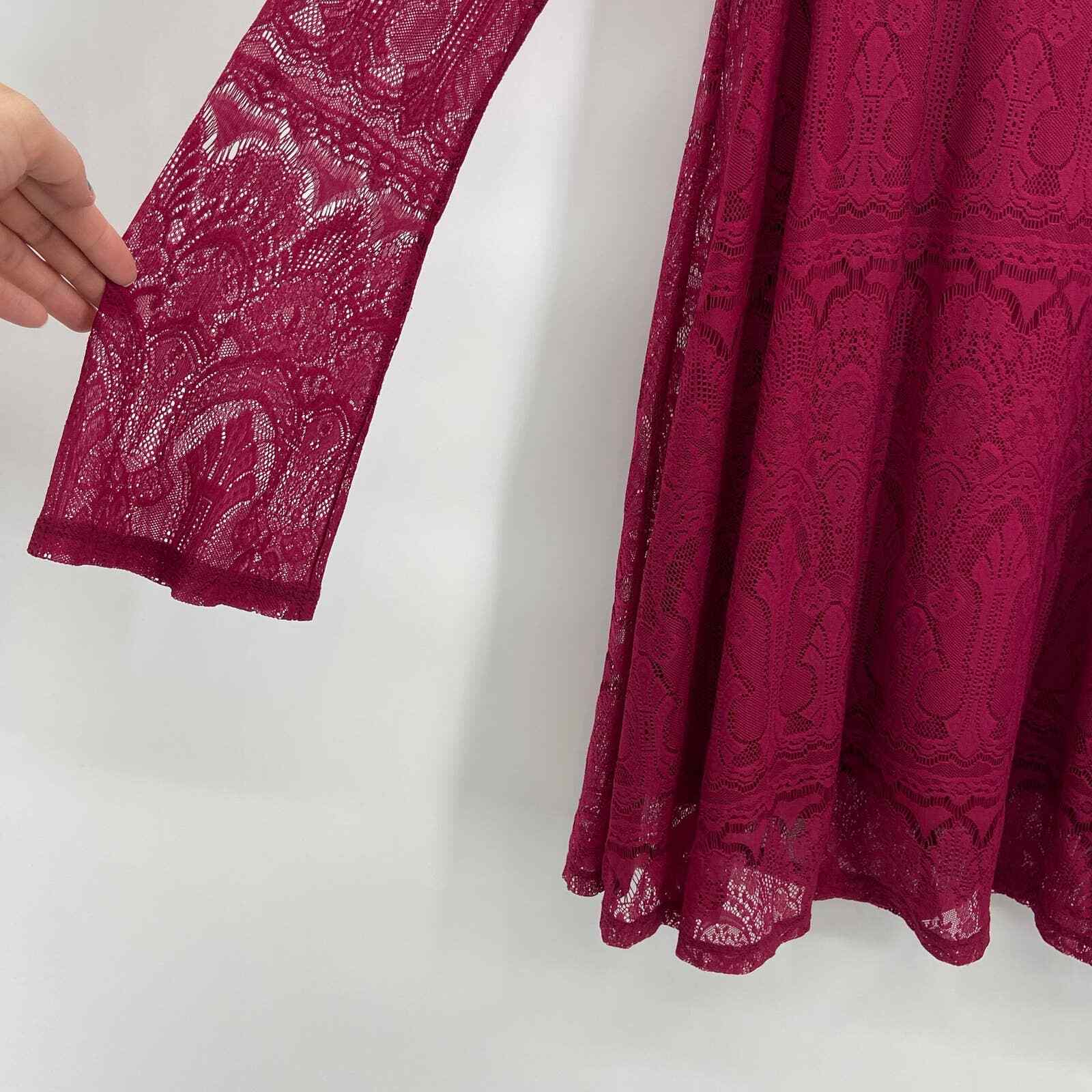 ALTAR’D STATE Burgundy Lace Scoop Neck Back Tie Long Sleeve Shift Dress Small