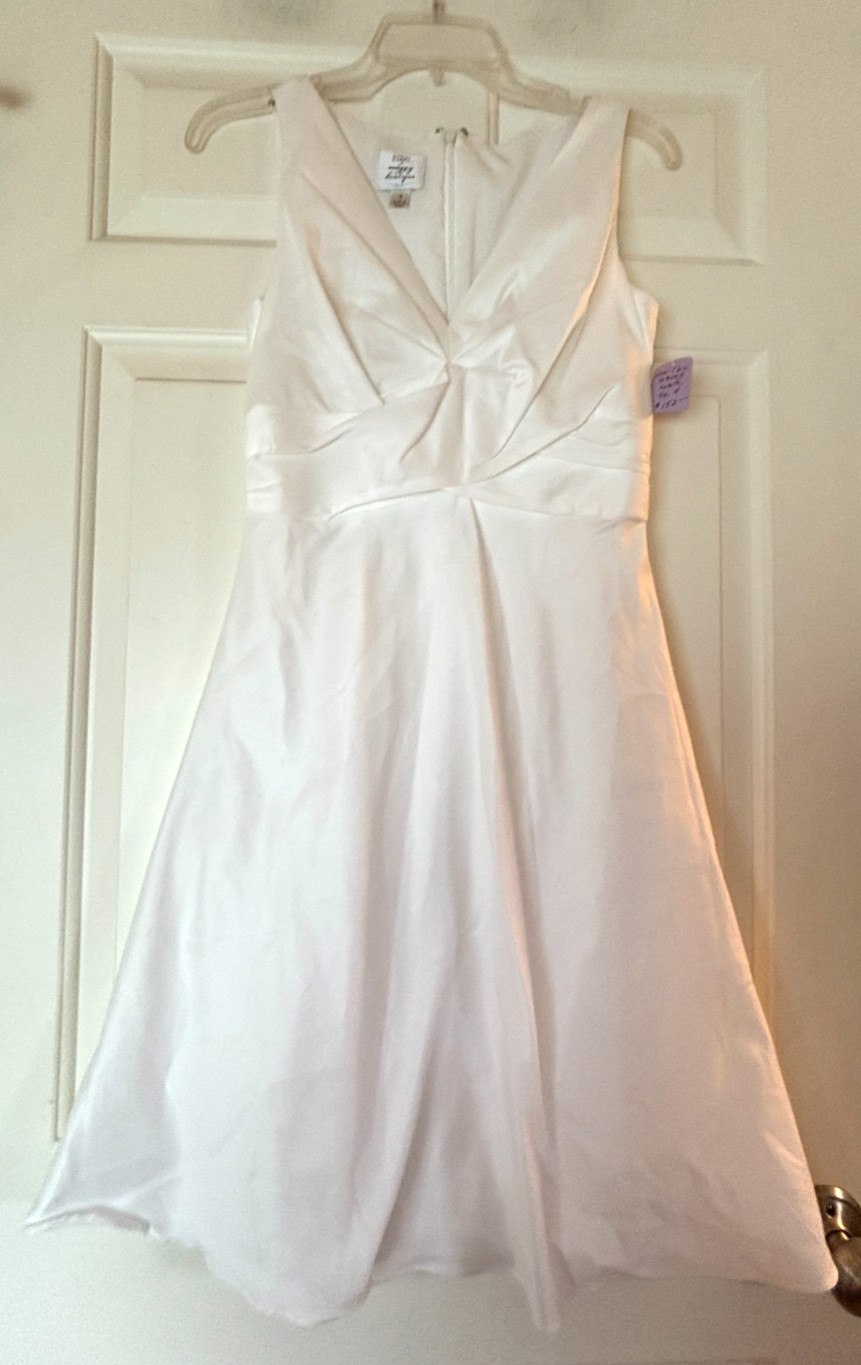 Suzi Chin by Maggy Boutique Dress White Sleeveless Size Womens 4 NWT $152