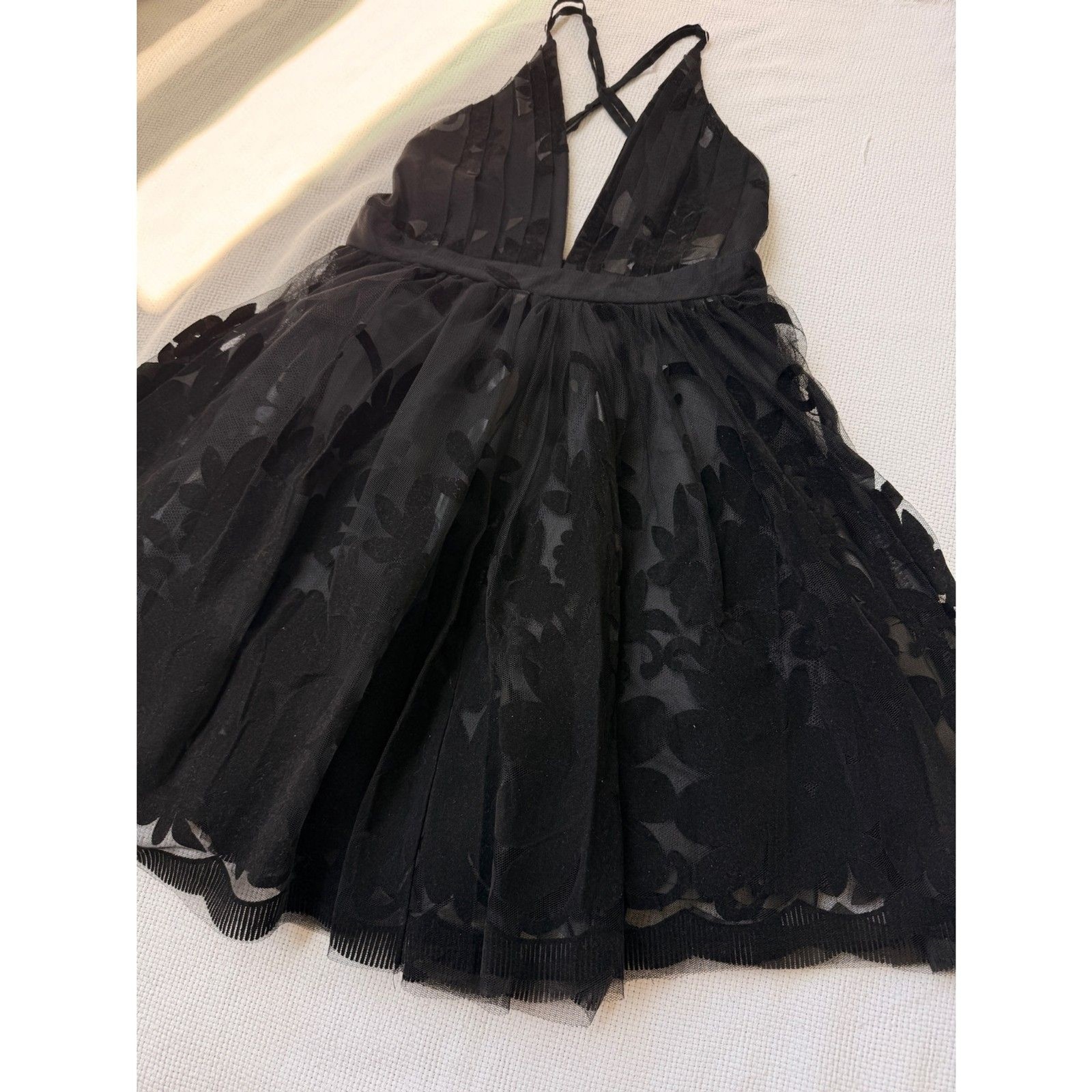 Elegant Black Tulle Cocktail Dress with Floral Pattern