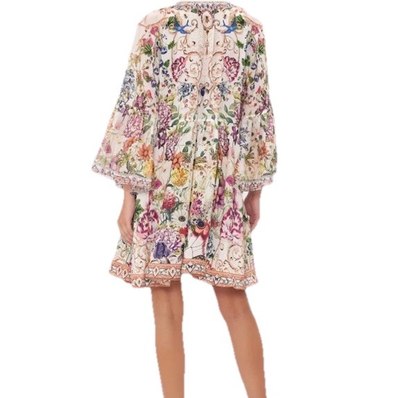 Camilla Dress Size S-M Oversized Queens Bee Hive Floral Flared Sleeve 100% Silk
