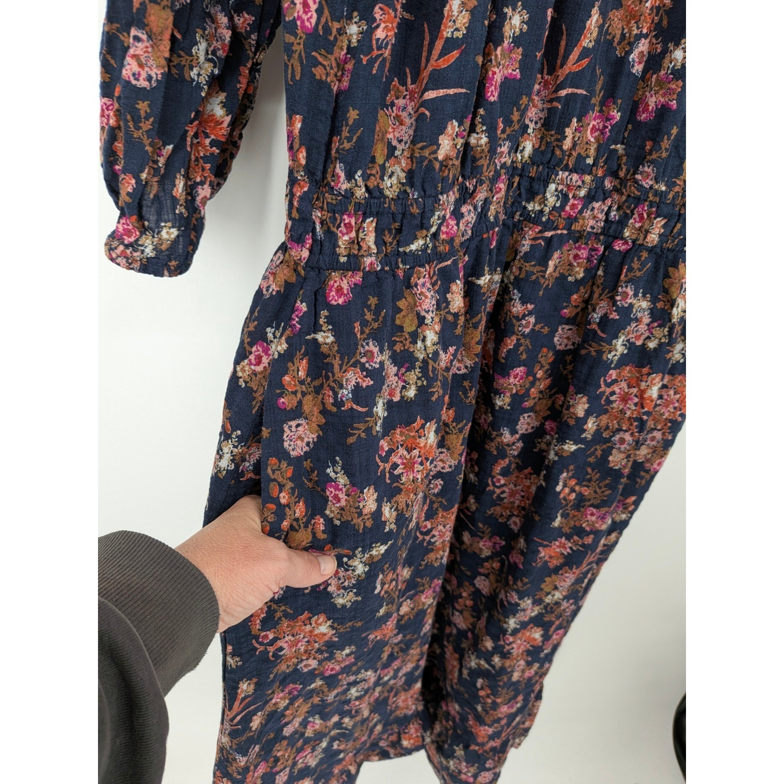 Frye Floral Midi Dress Womens Large Navy Blue Boho Tassel Tie Smocked Waist
