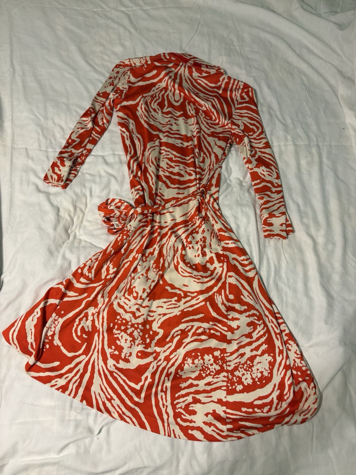 Diane von Furstenberg Vintage Red/White Abstract Silk Jersey Wrap Dress V-Neck 8