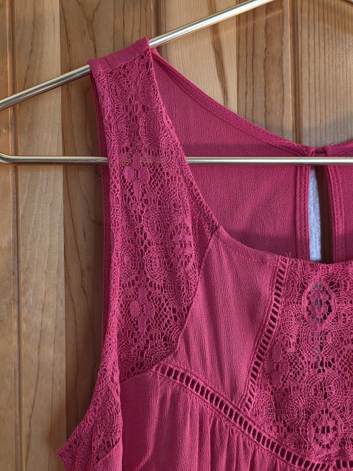 Macys Sequin Hearts Sleeveless Crochet Yoke Flowy Dress Raspberry Red Large NWT