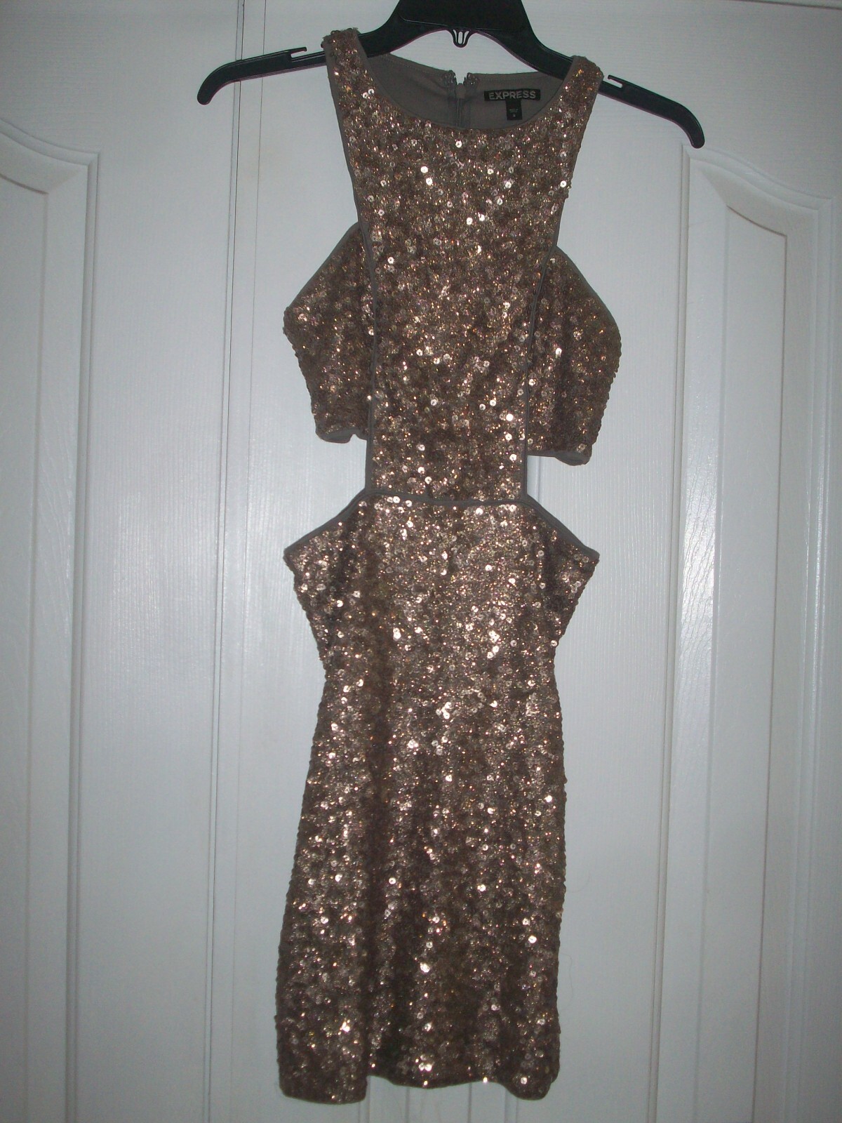 Women’s Sz 0 Express Cut Out Sides Halter Sleeveless Sequin Dress Party Bodycon