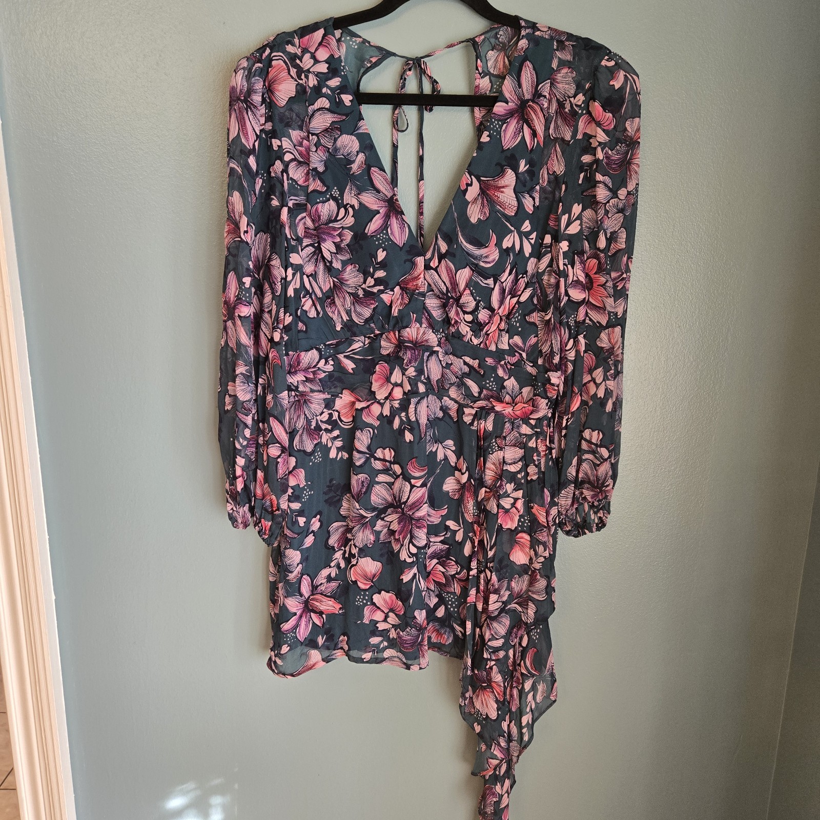 Katie May XL Blue Floral V-Neck Open Back Asymmetric Mini Dress Bell Sleeve