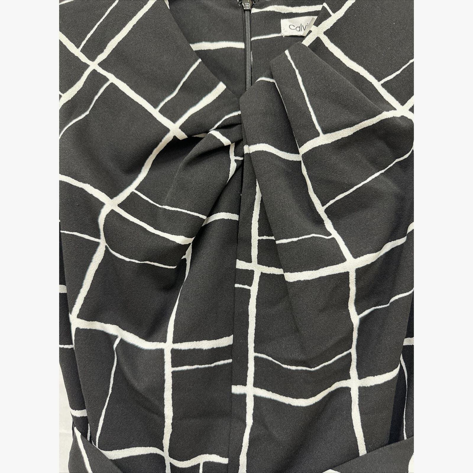 NWT Sz 4 Calvin Klein Black And White A Line Belted Dress. Ruched Keyhole Neck