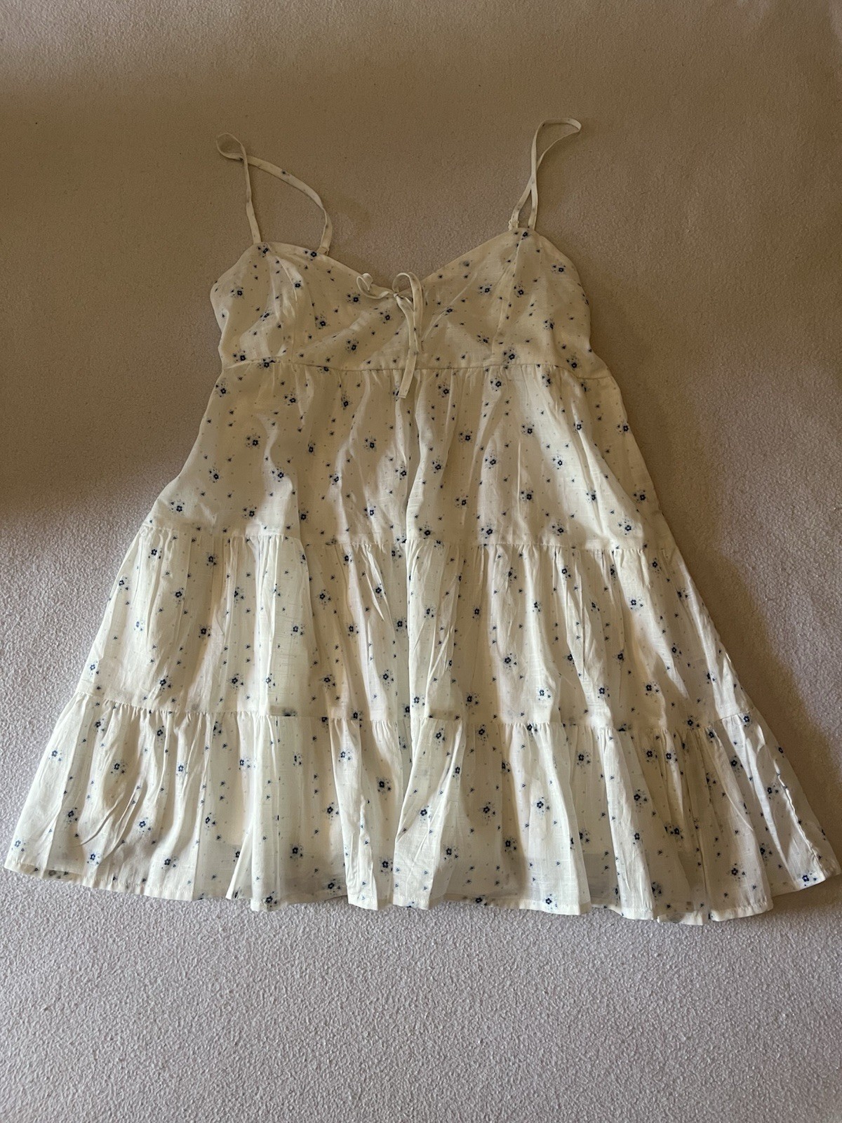 Women’s No Boundaries Tiered Trapeze Dress White W/ Blue Floral Size XL (16-18)
