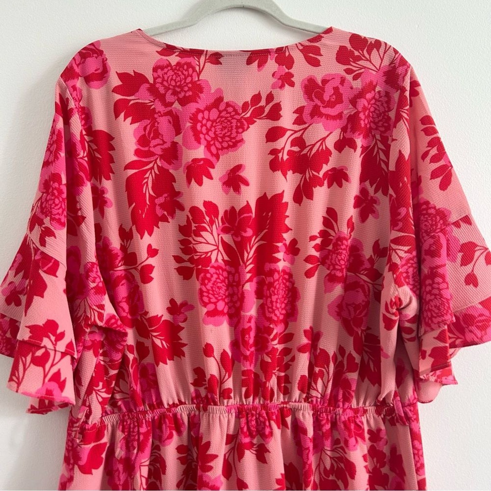 City Chic Trendy Plus Size Mini Dress in Scarlet Floral size Large/20 Faux Wrap