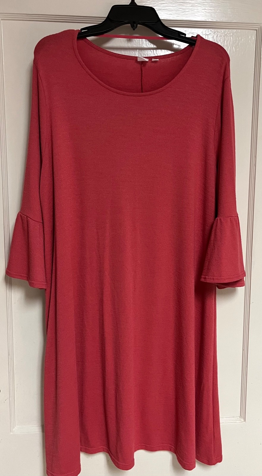 Gap pink knit dress in size XXL. Falls just above the knee with bell sleeves