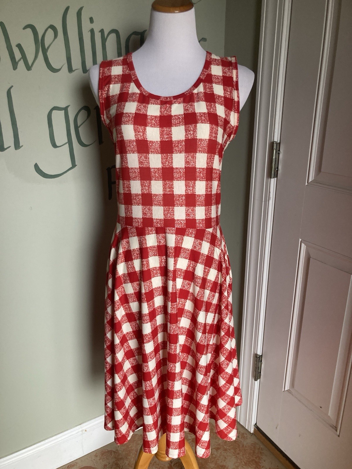 S LuLaRoe Red White Check Plaid Fit & Flare Wide-skirt Casual Scoop-neck Dress