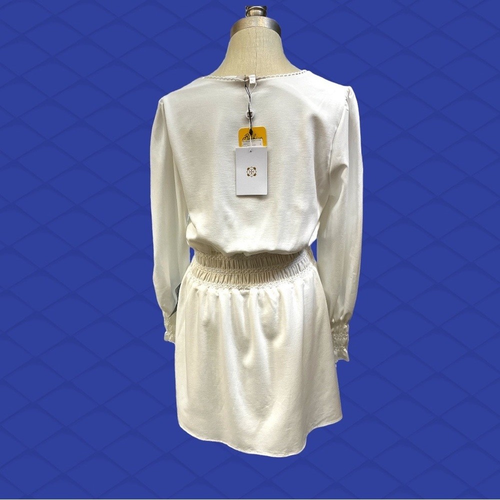 NWT WAYF Short White Crepe Dress- Size M