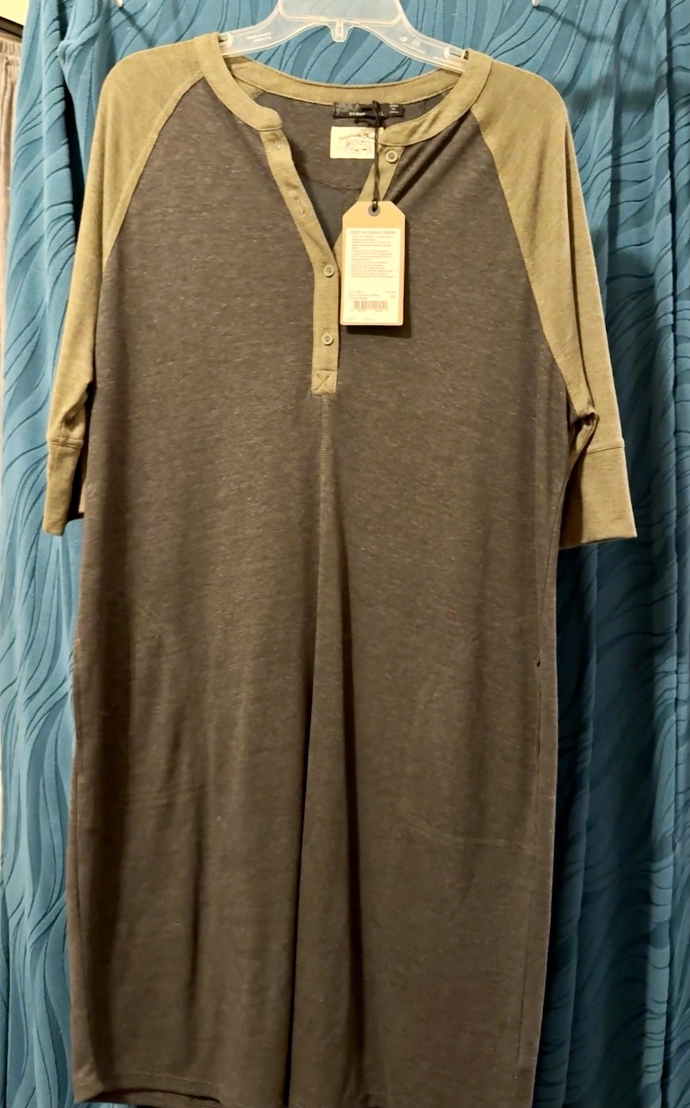 003 prAna Cozy Up Henley T-Shirt Dress Women’s XL 3/4 Raglan Pockets Gray/Beige