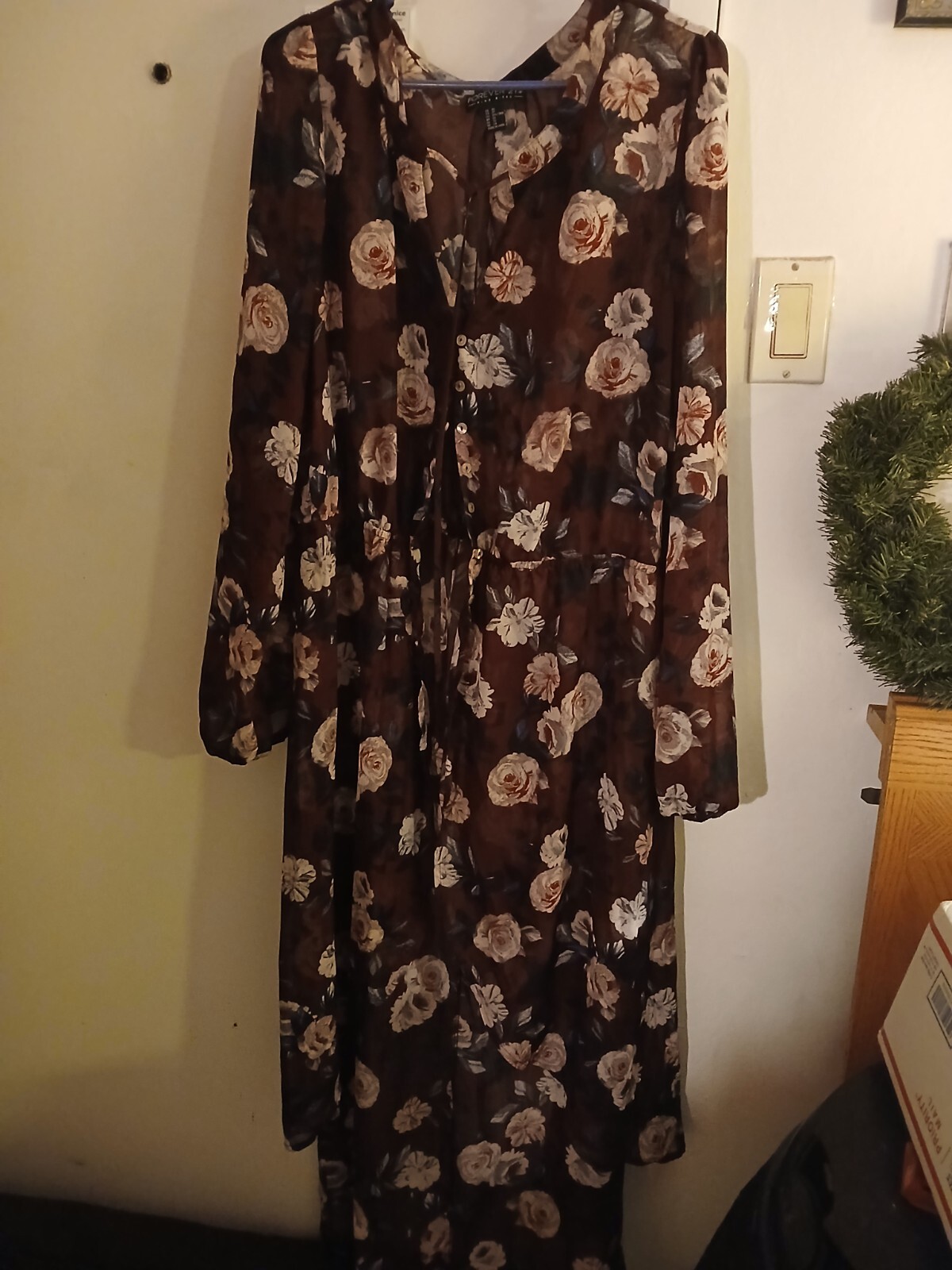 Forever 21, Sheer Flowered Dress, size 3x, long sleeves, maxi length back