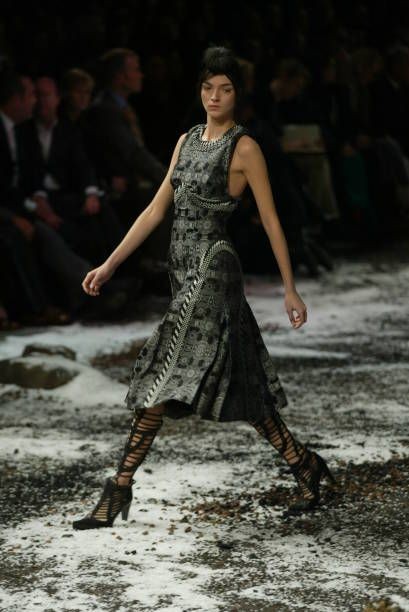 Alexander McQueen – “Scanners” Autumn/Winter 2003 Khakhama Brocade Silk Dress 40