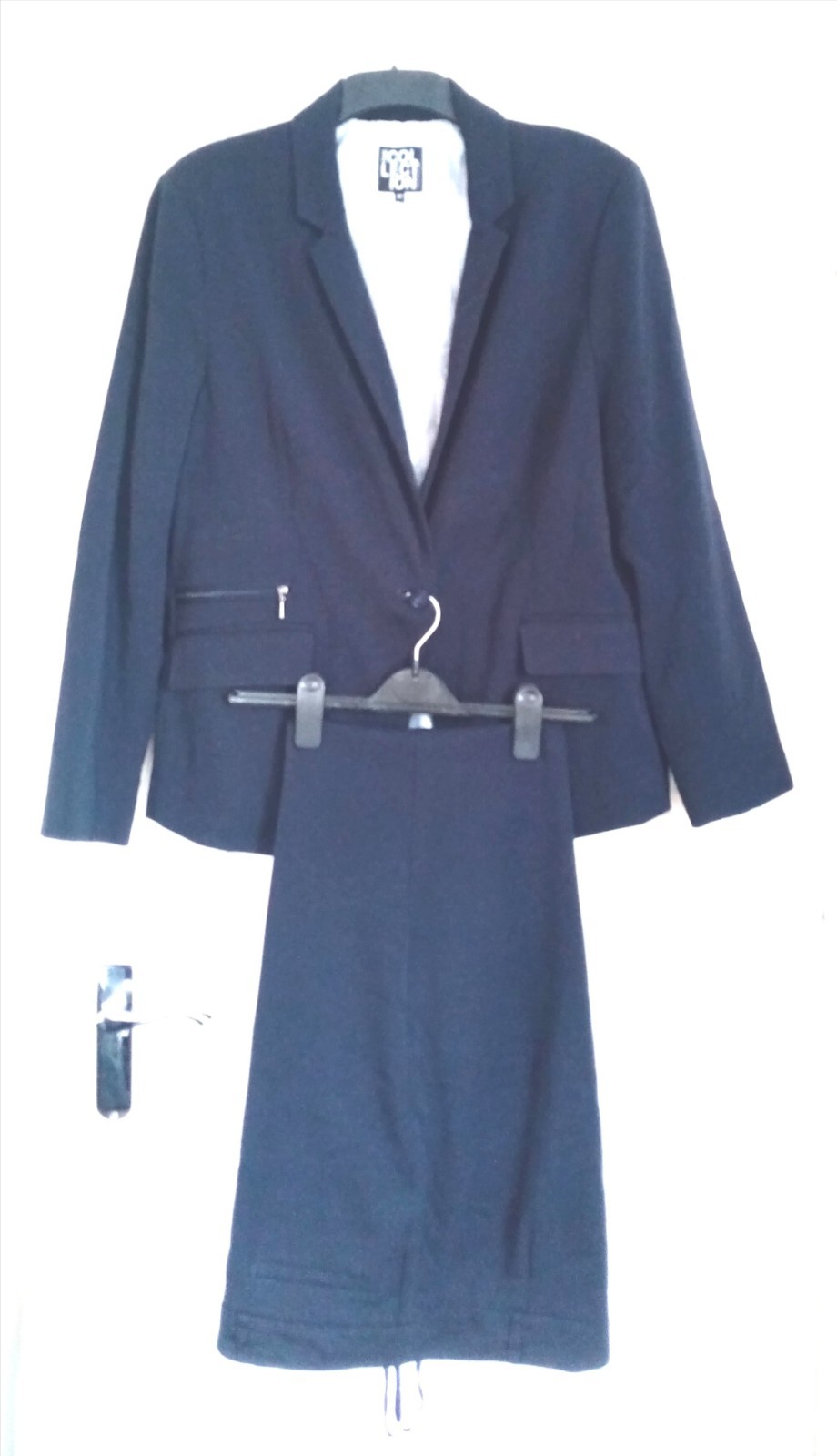 WOMEN’S DEBENHAMS NAVY 2 PIECE OCCASION OFFICE TROUSERS SUIT JACKET. SIZE 18
