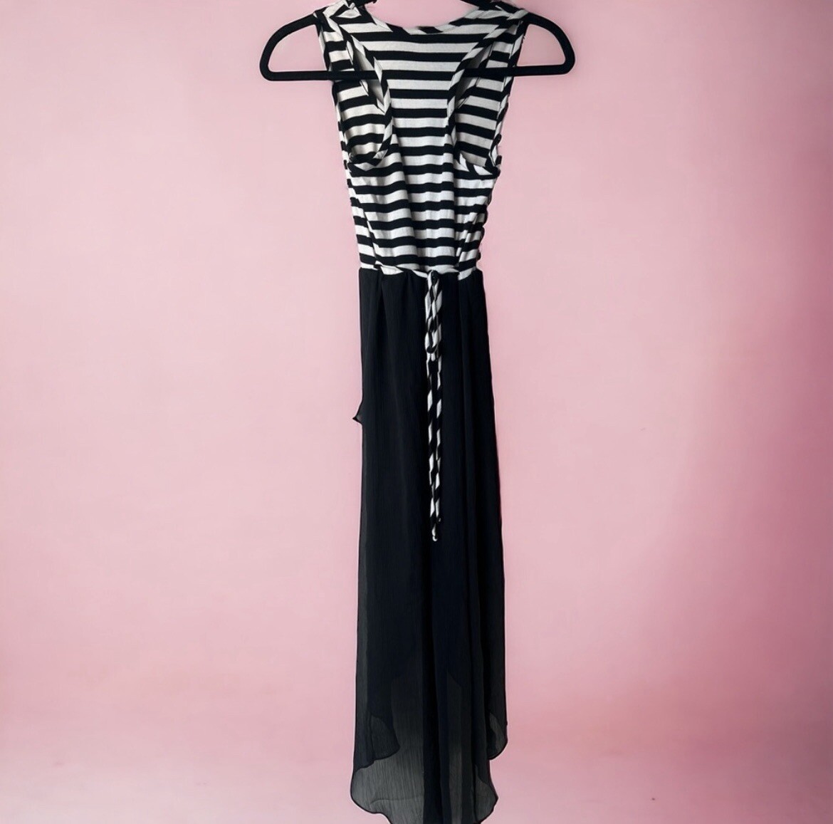 Black & White Sleeveless Summer High Low Dress – Size Small