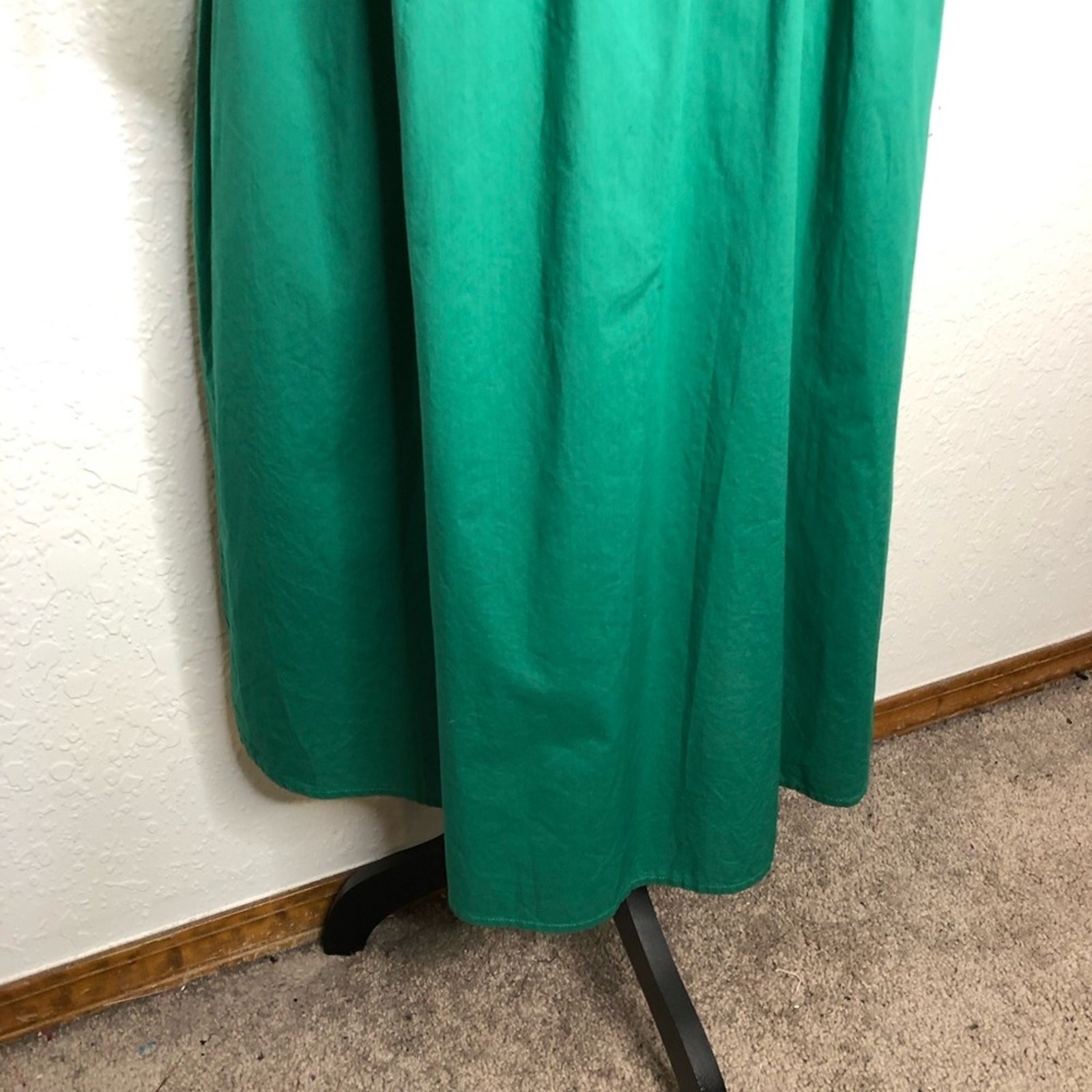 Ann Taylor green smocked waist button down midi shirt dress size 6