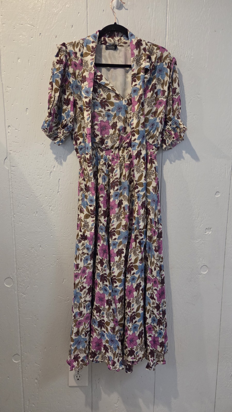 Vineyard Vines Toile Tie-Neck midi dress in Floral Stone Dahlia Small Purple