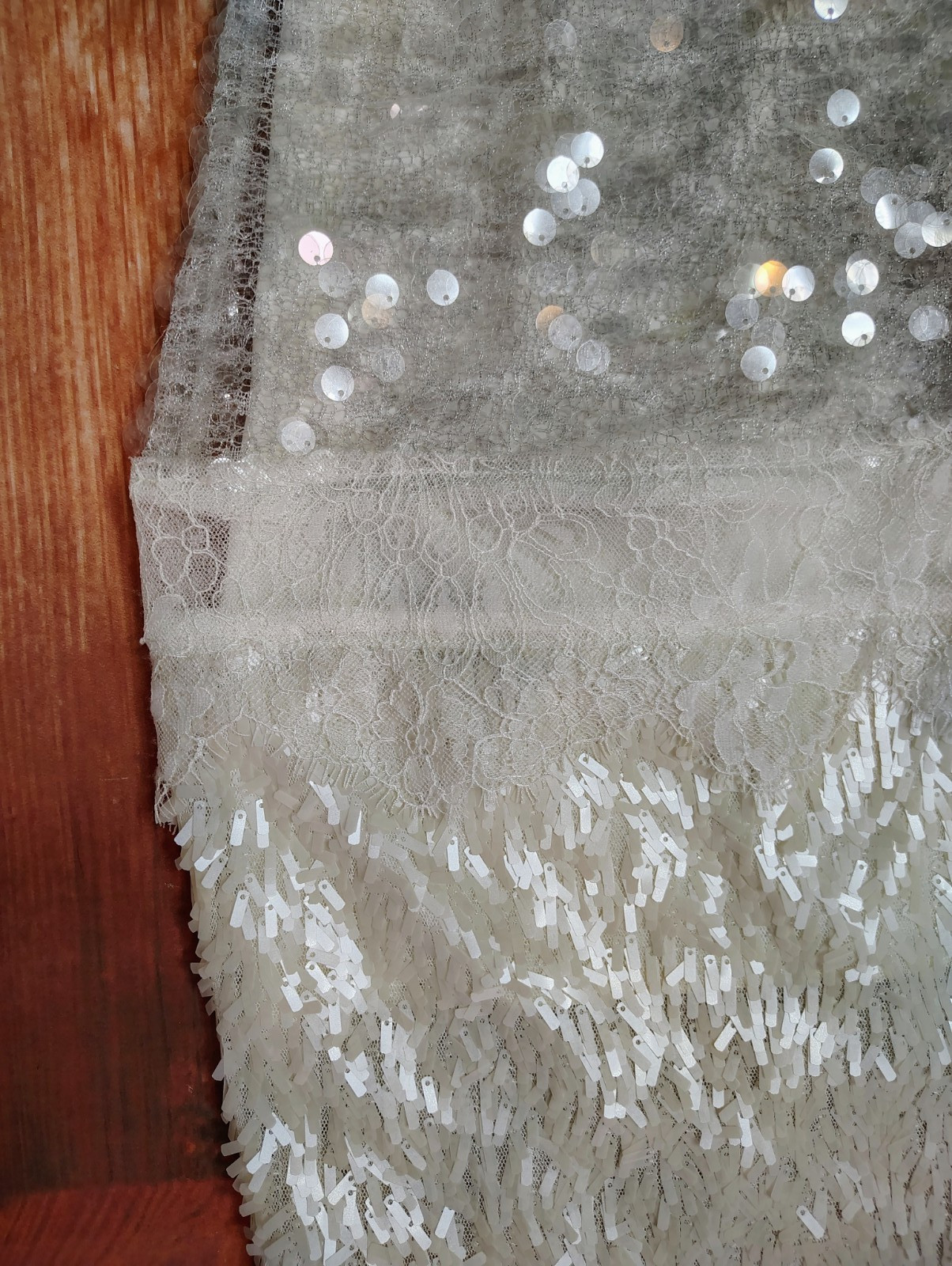 BCBG MAXAZRIA Ivory and Silver Sequin Midi Reyna Dress size 2