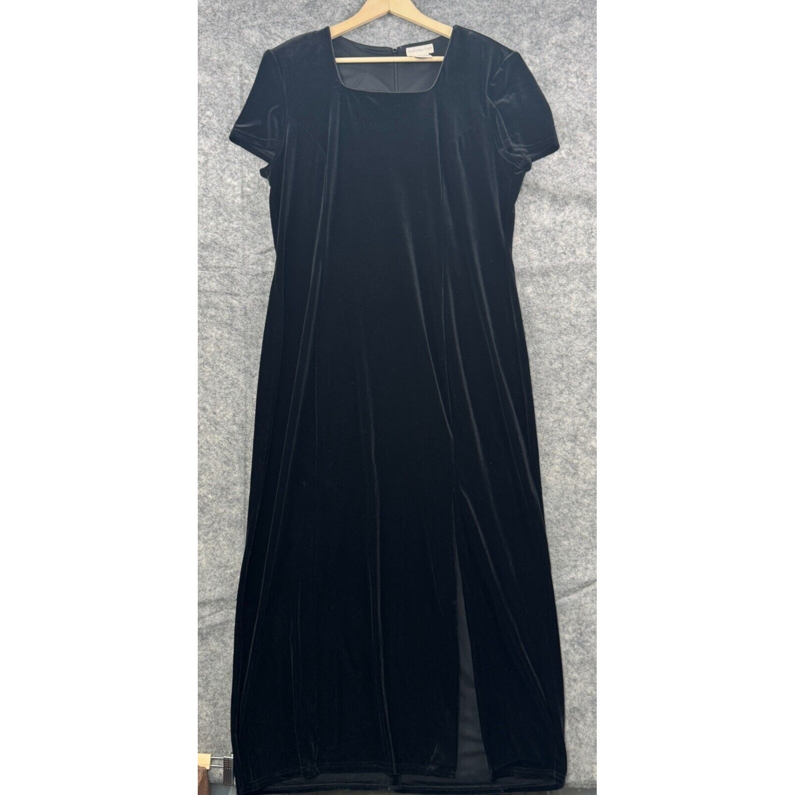 VTG Worthington Dress Womens 18 Black Velvet Maxi Square Neck Slit Plus Goth