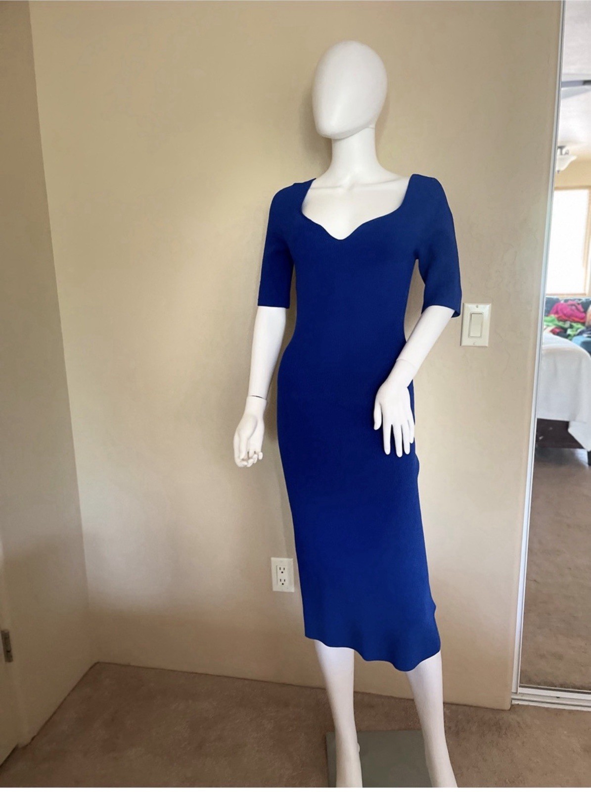 Reiss Cobalt Blue Bodycon Midi Dress with Sweetheart Scoop Neck