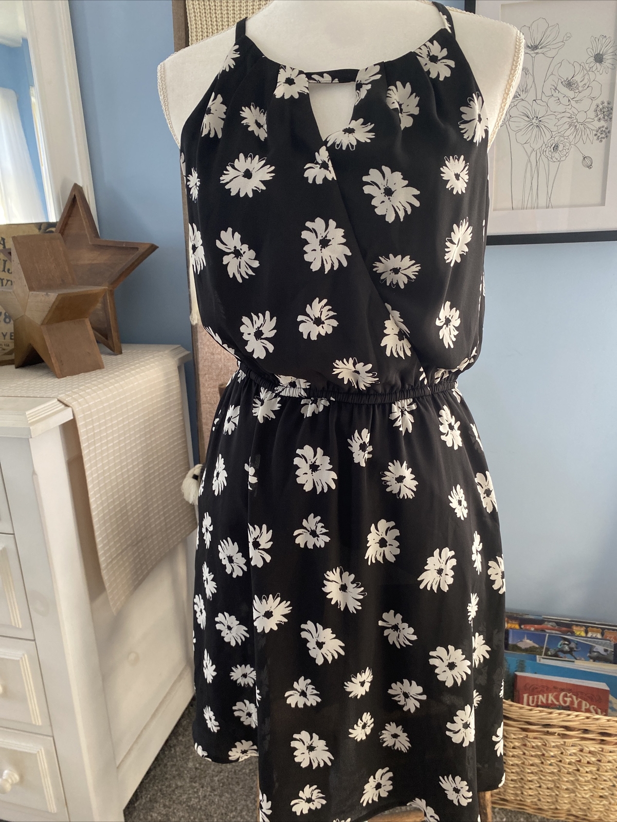 Maurices Dress Black White Floral Tank Top Cut Out Elastic Waist Wrap Medium M
