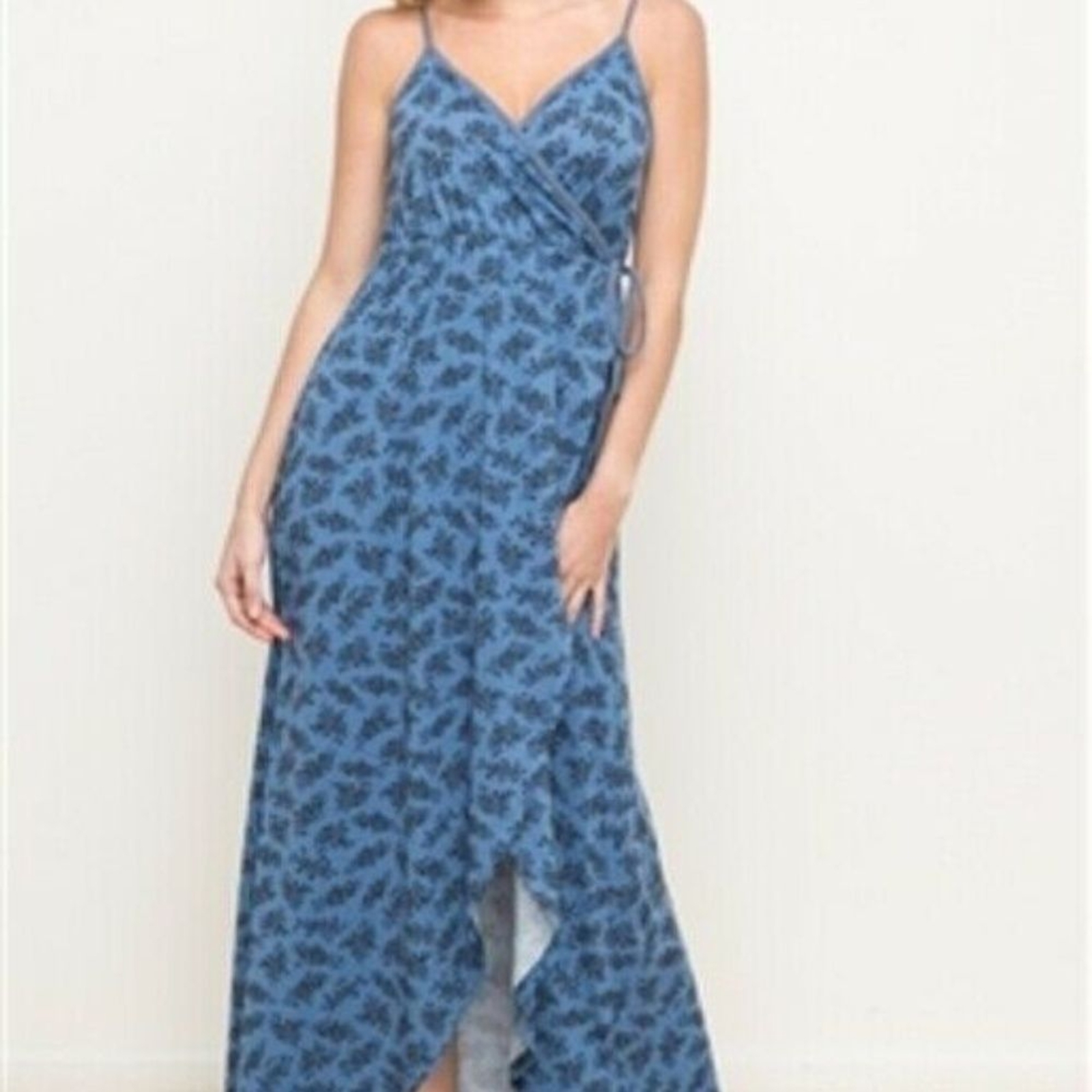 NEW Hem & Thread Feminine Ruffle Sundress Blue Button Tie Wrap Maxi Dress Medium