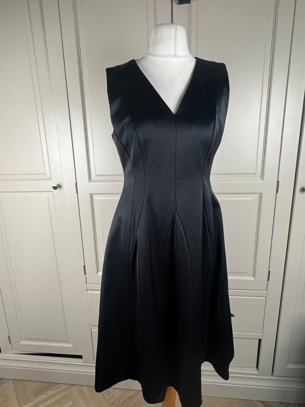Jigsaw weighty satin Fit And Flare black Dress, Size UK 12