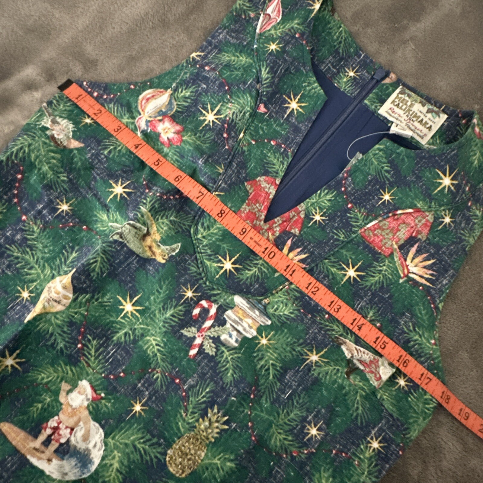 NWT 2022 REYN SPOONER Christmas Mele Kalikimaka Zipper Size 4 Women’s Dress