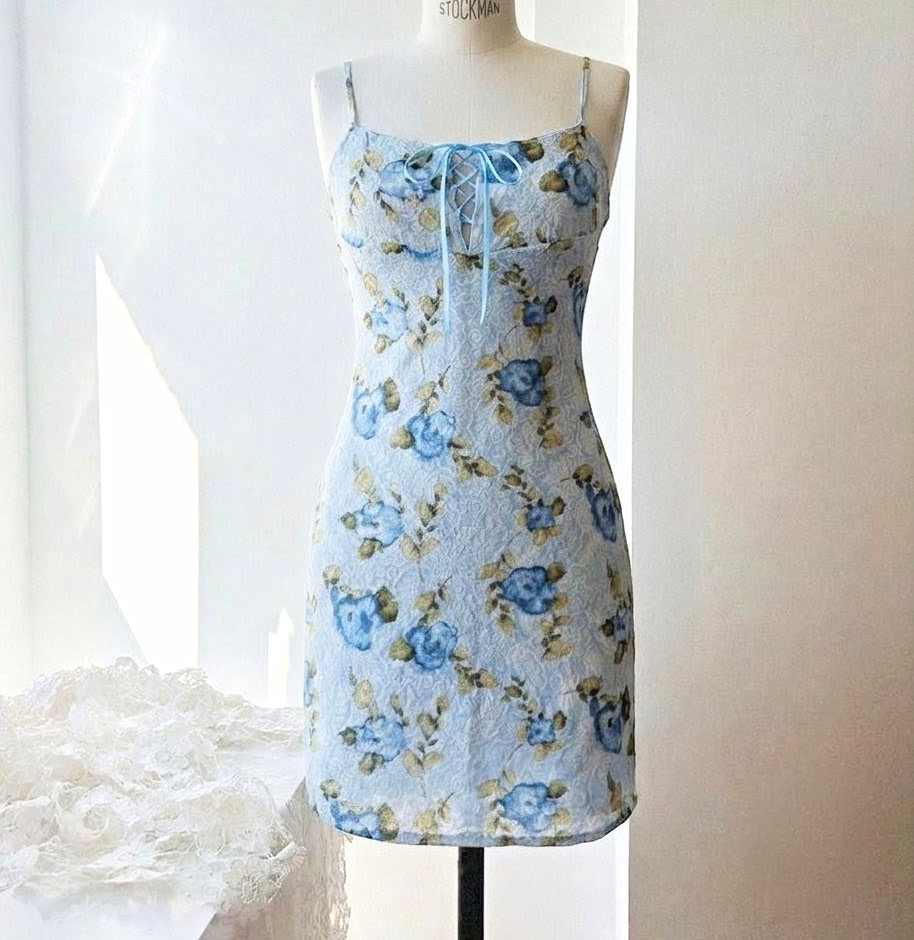 Vintage 90s-Inspired Floral Slip Dress with Corset-Style Detailing
