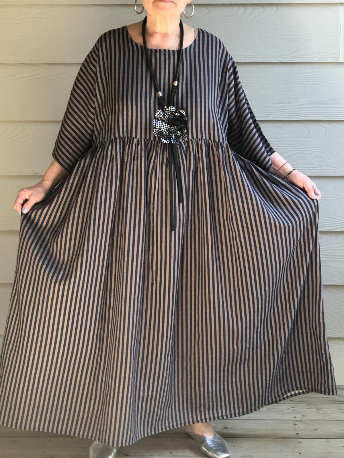 LAGENLOOK ARTSY BOHO OVERSIZED STRIPE VISCOSE DRESS WITH NECKLACE PLUS